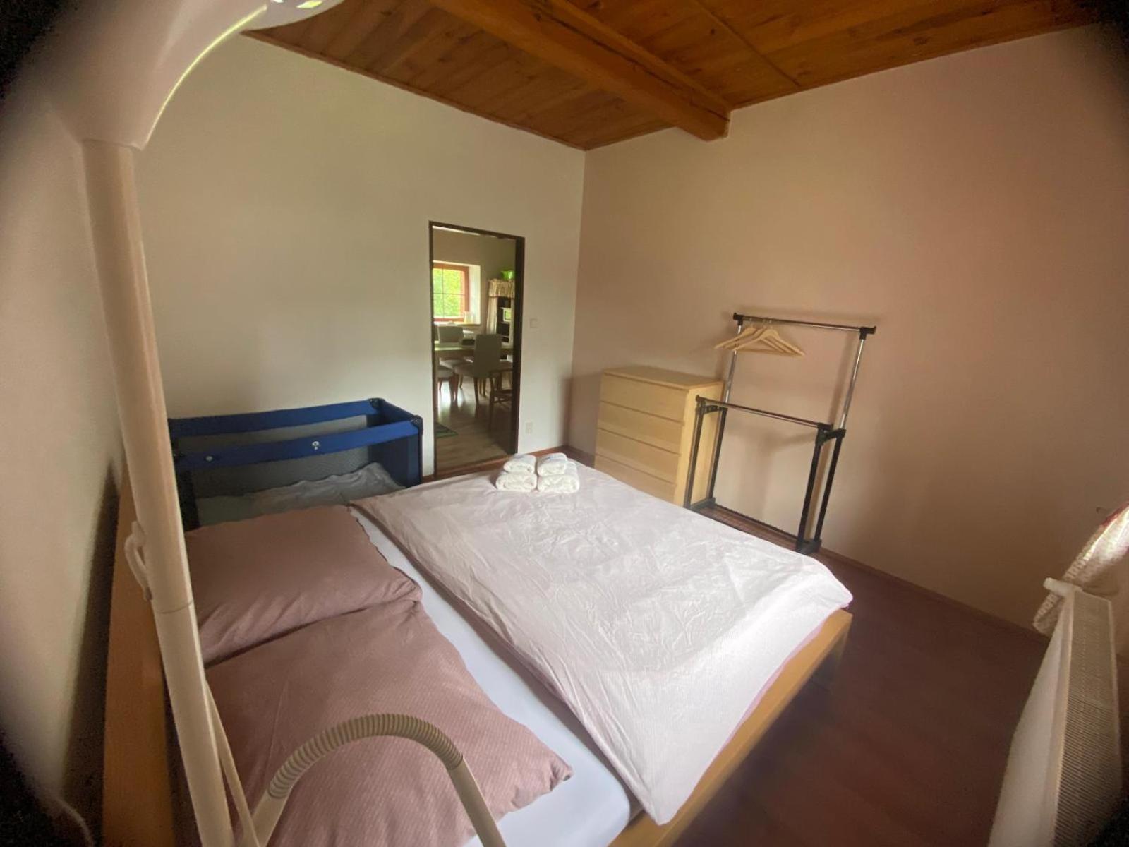 Apartmany Dolni Vitkov Храстава Екстер'єр фото
